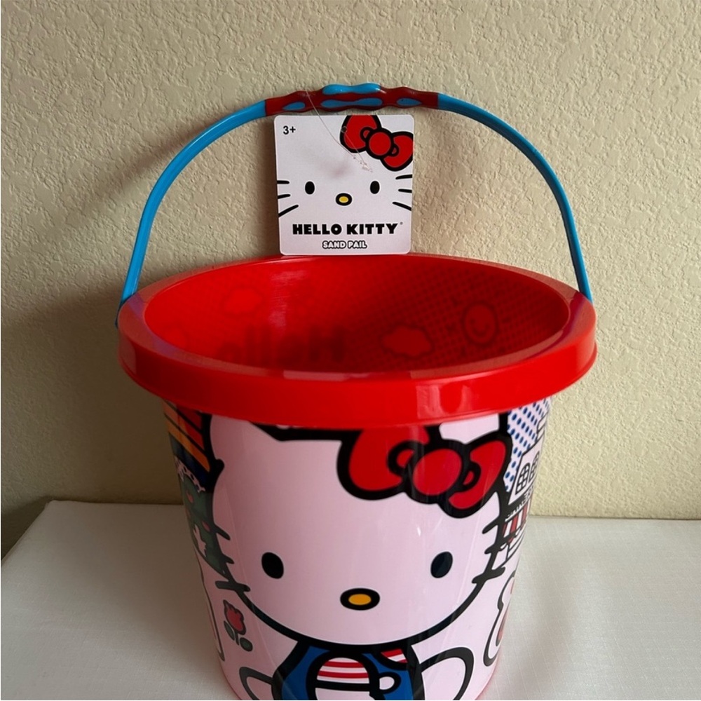 Hello Kitty Bundle - Picture 2 of 11